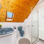 Casa de Férias Holiday Home Balatonbereny - Balaton 18099