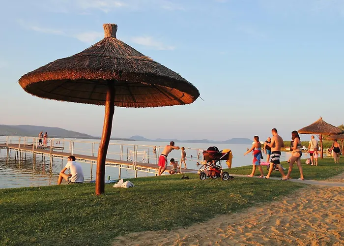بيت للعطل Holiday Home Balatonbereny - Balaton 18099 *